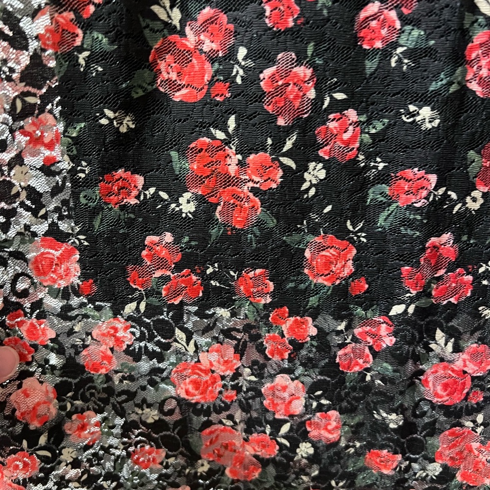 Almost Famous Black and Red Floral Dress XL - Picture 5 of 7